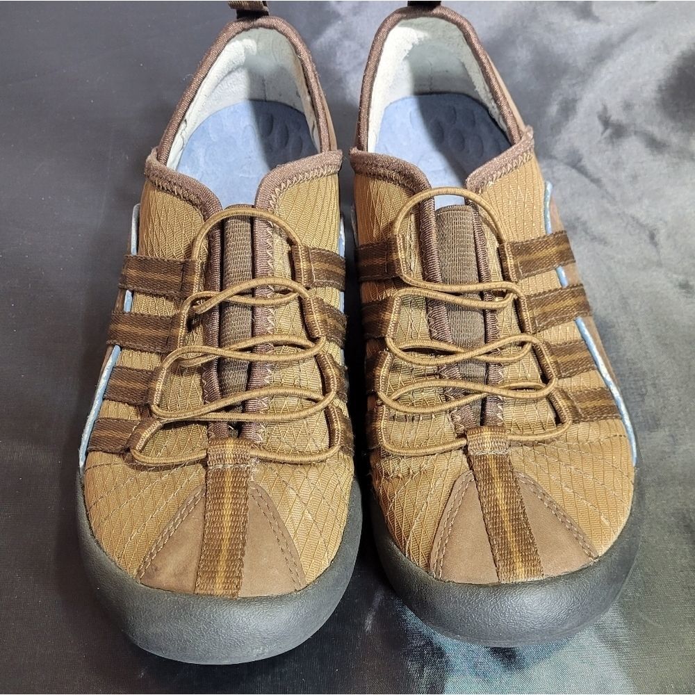 PRIVO SLIP ON SHOES BY CLARKS - Picture 6 of 15